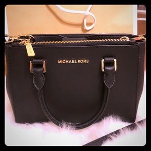 Michael Kors crossbody